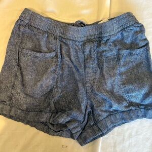 Great Condition Pull On Drawstring Shorts